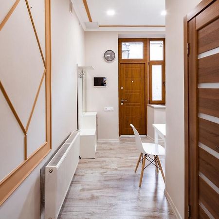 Apartment On Pekarska 15 Lviv Dış mekan fotoğraf