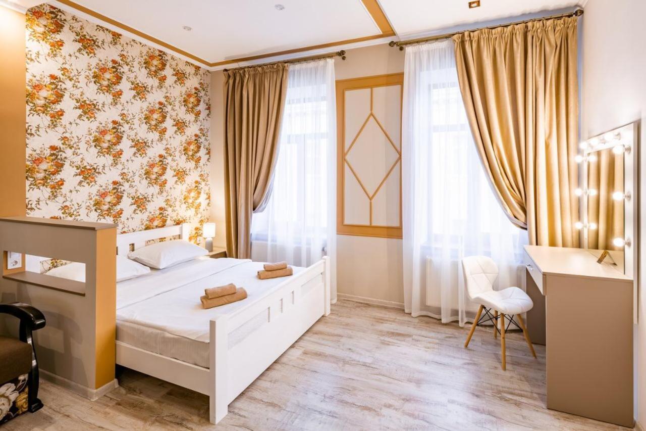 Apartment On Pekarska 15 Lviv Dış mekan fotoğraf