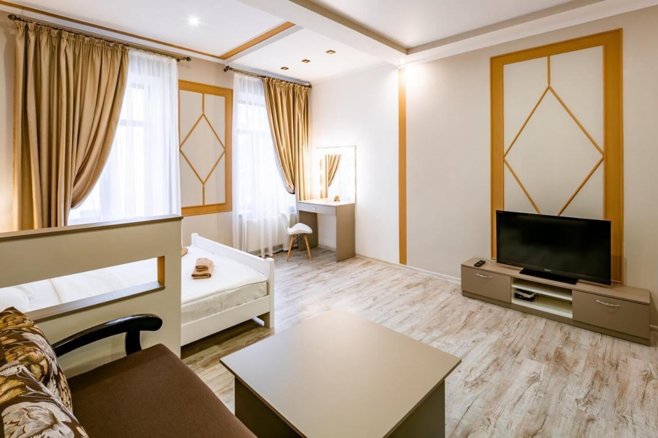 Apartment On Pekarska 15 Lviv Dış mekan fotoğraf