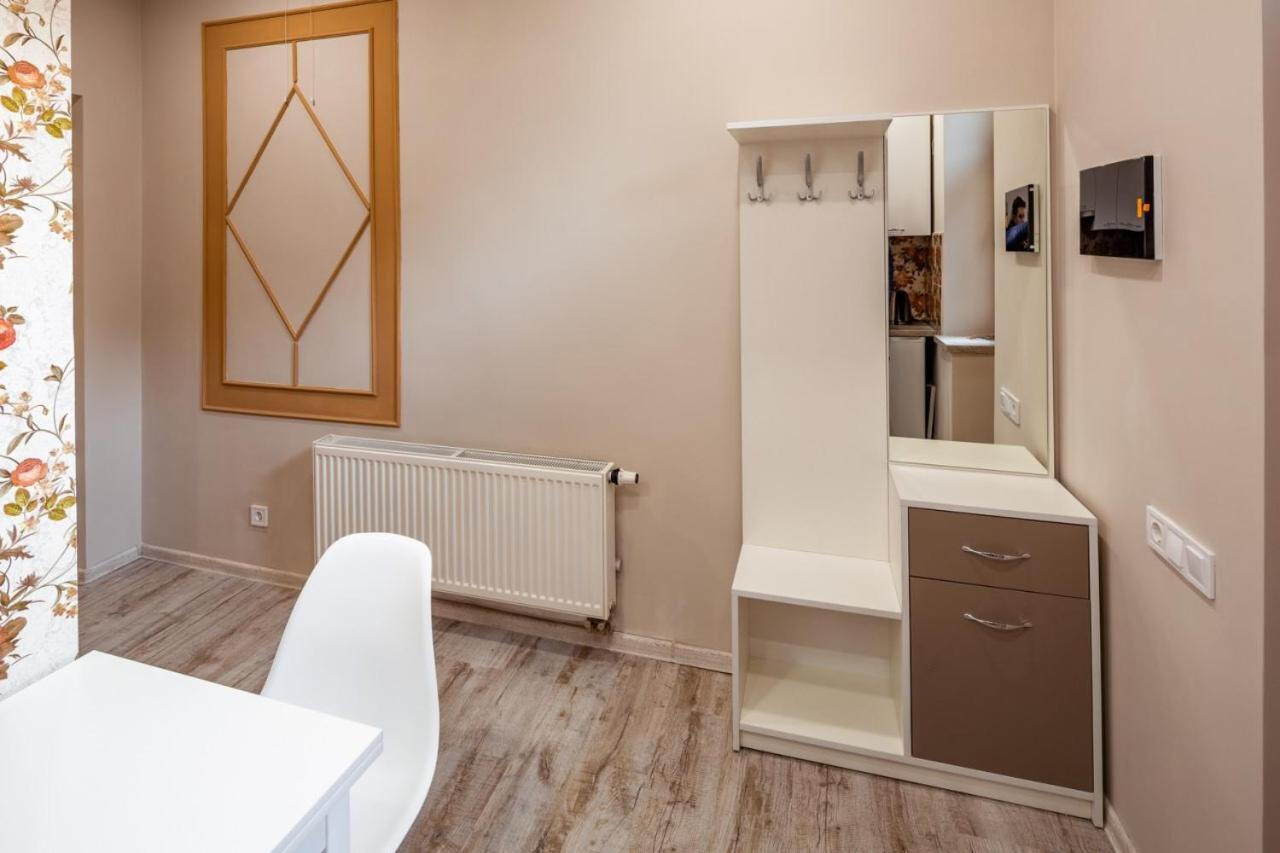 Apartment On Pekarska 15 Lviv Dış mekan fotoğraf