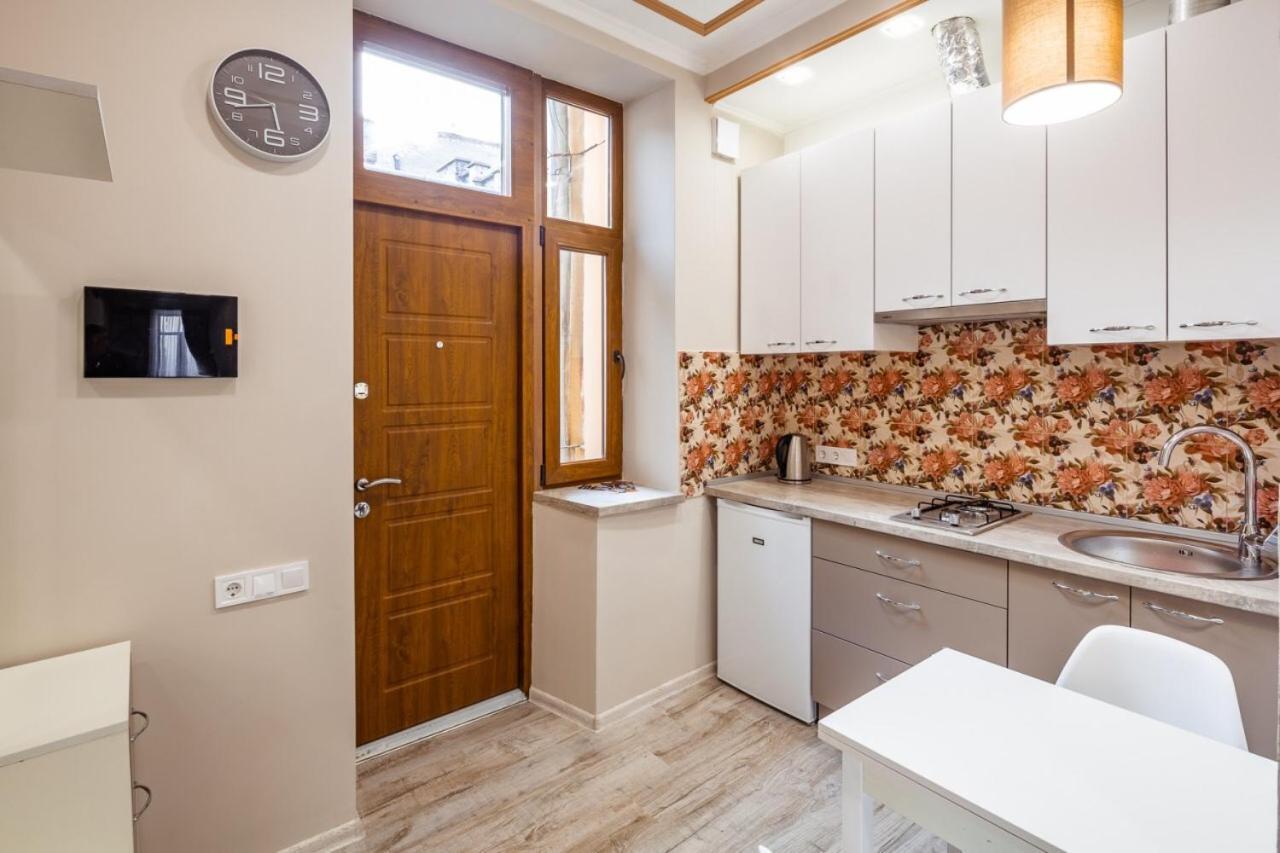 Apartment On Pekarska 15 Lviv Dış mekan fotoğraf