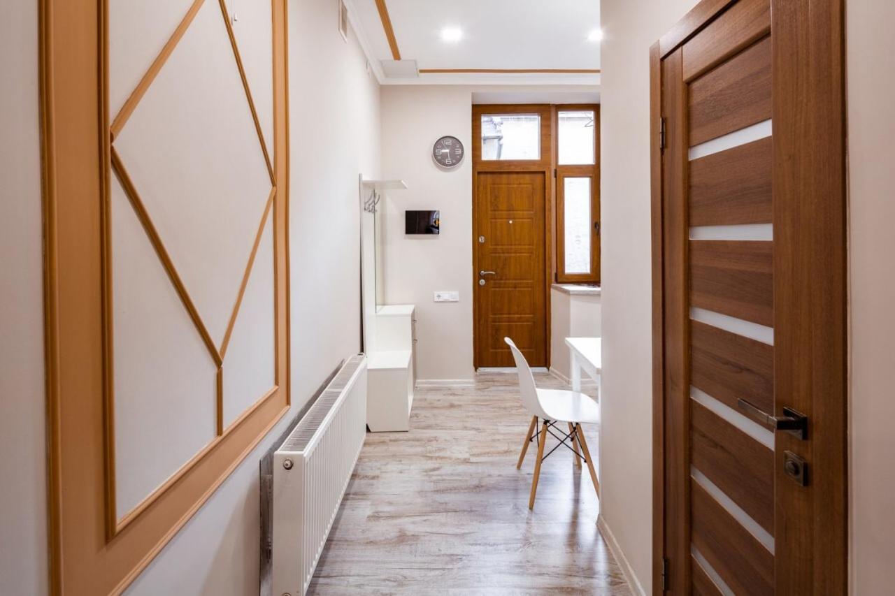 Apartment On Pekarska 15 Lviv Dış mekan fotoğraf