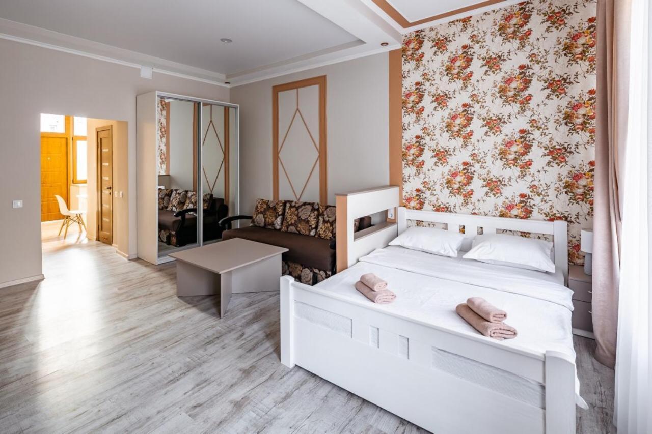 Apartment On Pekarska 15 Lviv Dış mekan fotoğraf